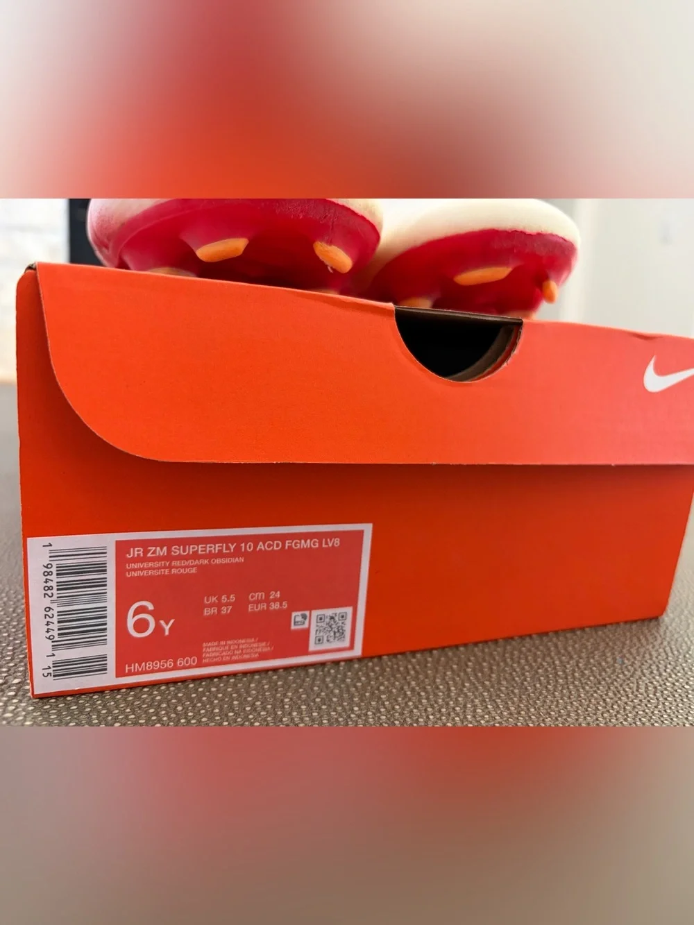 Nike Jr. Zoom Superfly 10 Academy LV8 FG/MG in University Red / Dark Obsidian 6Y